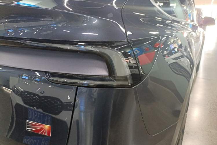 Used Tesla Model Y 2025 Long-Range All-Wheel Drive First Edition