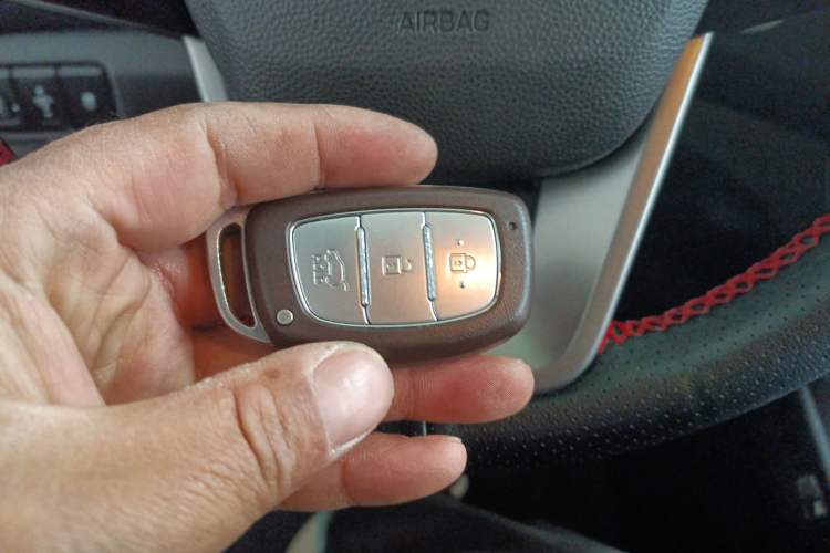 Used Hyundai ix25 2015 1.6L Automatic Two-Wheel Drive Smart GLS Trim