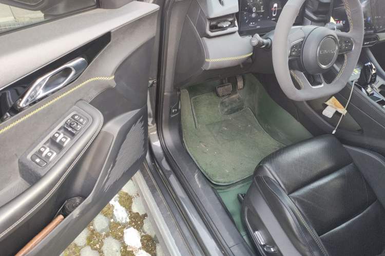 Used Lynk & Co 03 2023 1.5TD DCT JingPro Driver Seat