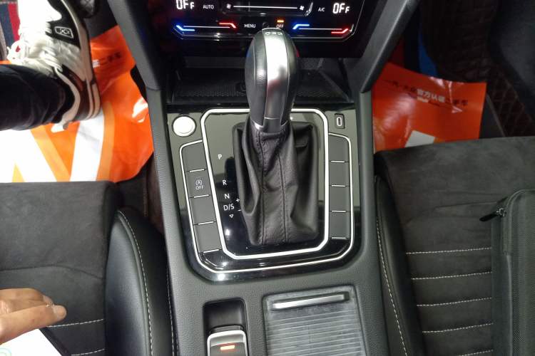 Used Volkswagen Magotan 2020 330TSI DSG Luxury Edition Gear Lever