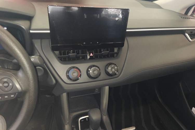 Used Toyota Corolla Cross 2024 2.0L Pioneer Edition
