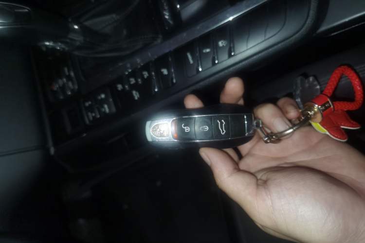 Used Porsche Macan 2017 Macan 2.0T Vehicle Key