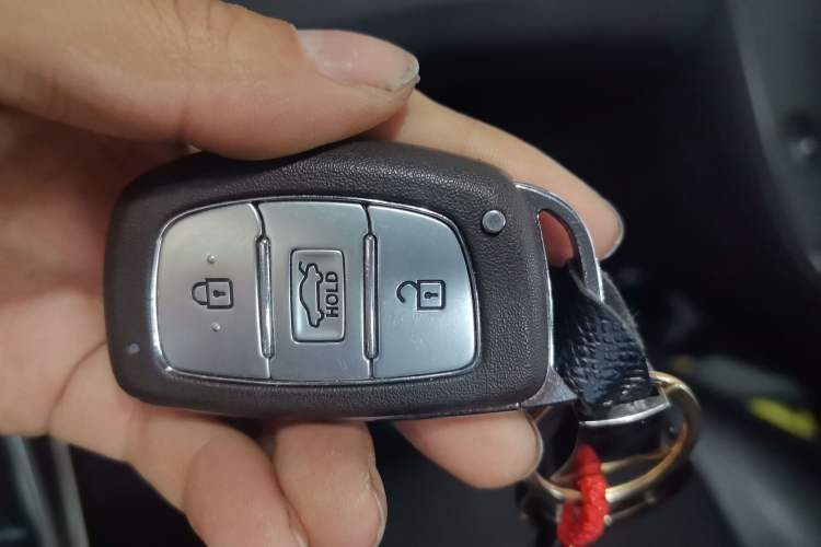 Used Hyundai Elantra (5th Generation / Langdong) 2016 1.6L Automatic Prestige Model Vehicle Key