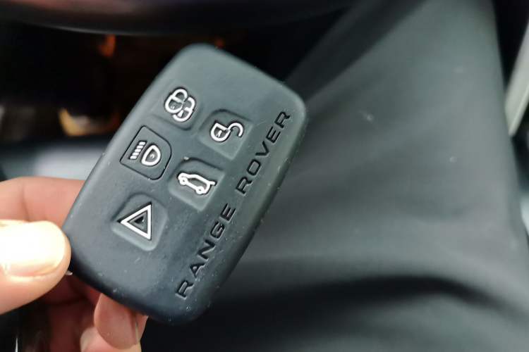 Used Land Rover Discovery Sport 2018 240 PS SE Version
