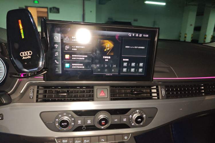 Used Audi A4L 2022 40 TFSI Fashion Dynamic Model Audio And AC Panel