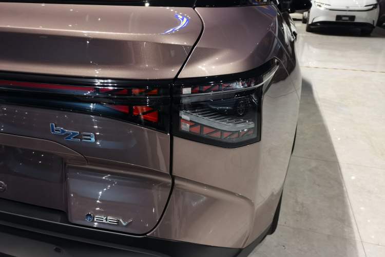 Used Toyota bZ3 2023 616 km Long-Range Premium