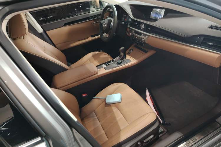 Used Lexus ES 2015 200 Elite Edition
