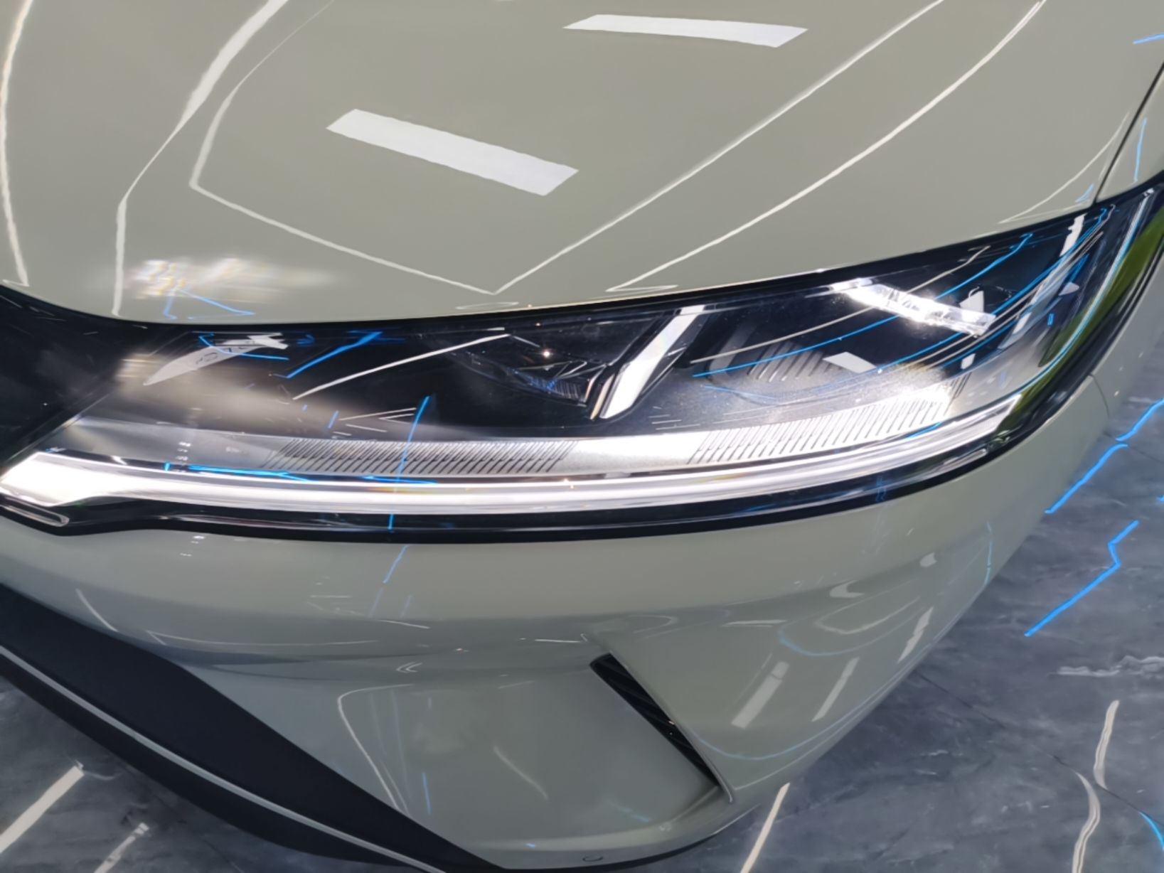 BYD Yuan UP 2025 Model 301KM Leading Version — снимка 8