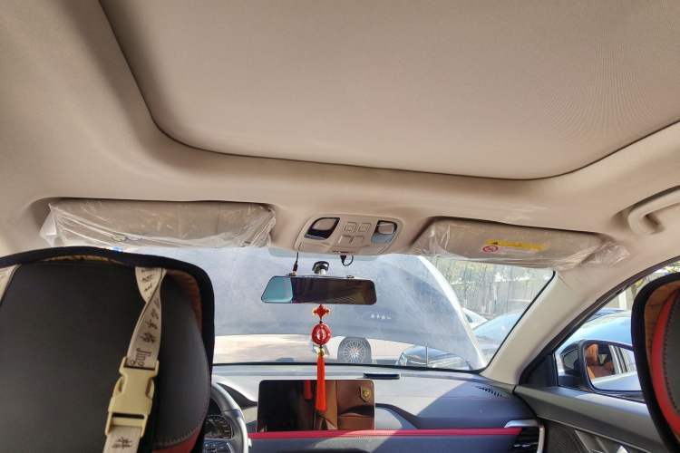 Used SOL X8 2021 300T DCT Leading Smart Connectivity Version 7 Seats