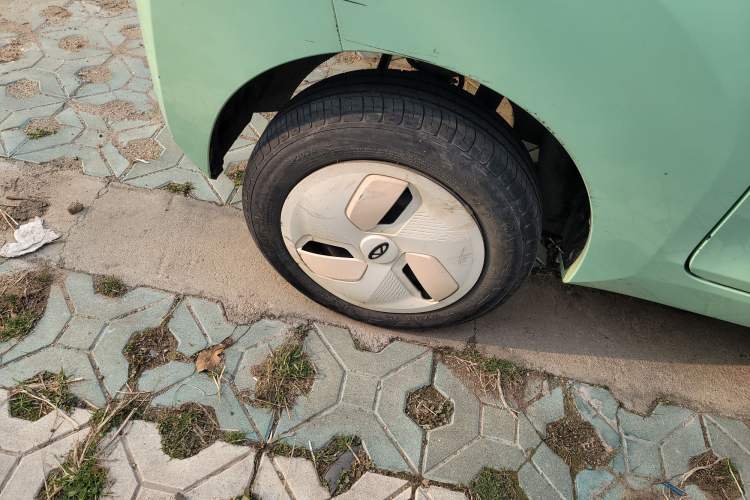 Used Chery QQ QQ Ice Cream 2022 120km Conical Shape Lithium Iron Phosphate
