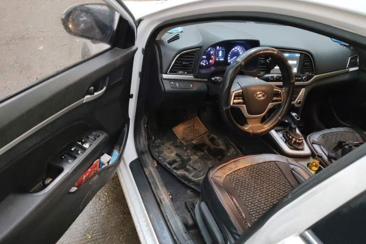 Used Hyundai Elantra (6th Generation / Lingdong) 2016 1.6L Automatic ZhiXuan – Elite Version
