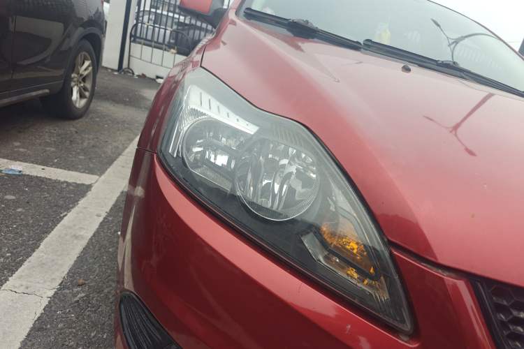 Used Ford Focus 2013 Hatchback Classic 1.8L Automatic Fashion Edition
