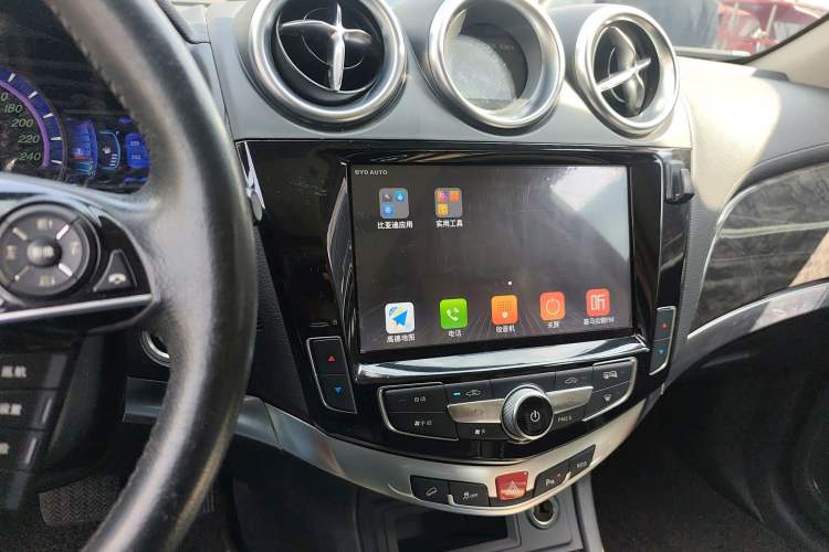 Used BYD S7 2017 2.0T Automatic Prestige Edition