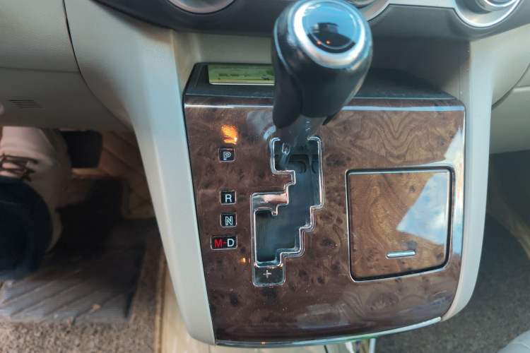 Used Mazda 8 2013 2.5L Ultimate Edition
