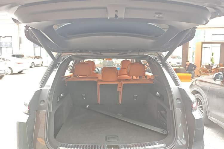 Used Li Auto L7 2024 MAX Model Trunk