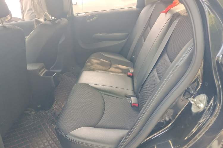 Used Everus S1 2013 1.5L Manual Sport Edition
