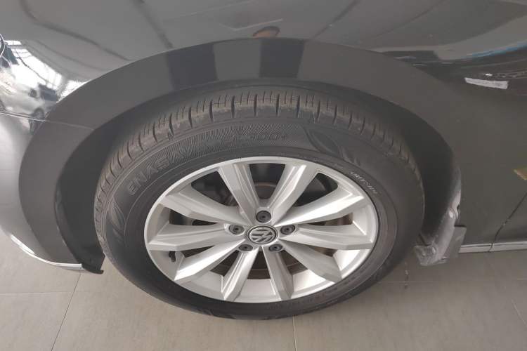 Used Volkswagen Magotan 2019 330TSI DSG Leading Model China VI Standard