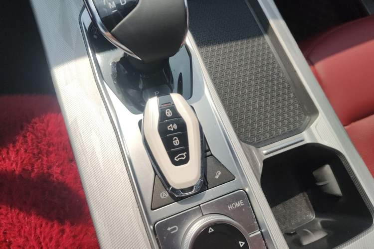 Used JETOUR X70 PRO 2023 1.5T DCT Comfort Edition 5 Seats
