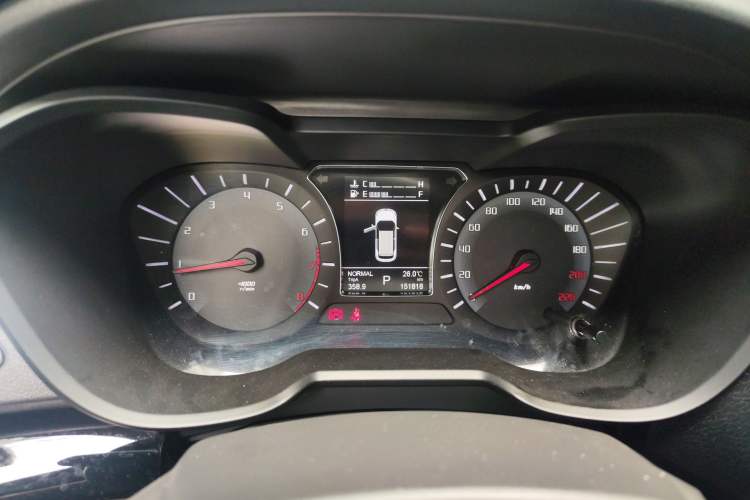 Used GAC Trumpchi GS4 2017 235T Automatic Two-Wheel Drive Luxury Smart Connectivity Version Instrument Cluster