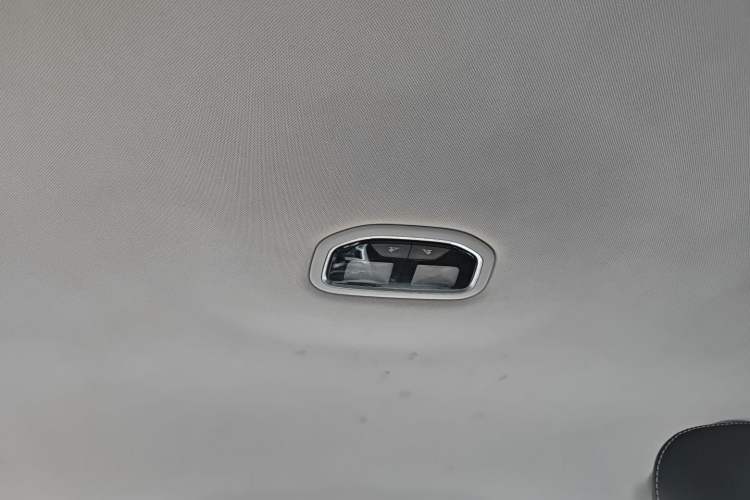 Used Geely Auto Emgrand 2019 Leading Edition 1.5L CVT Luxury Model China V Standard Headliner