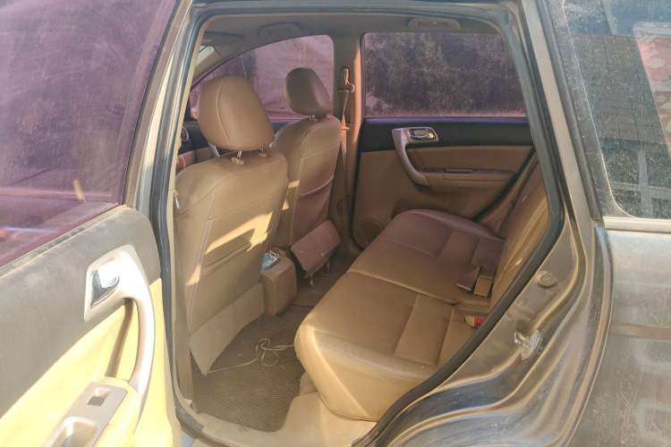 Used Haval H6 2011 2.0L Manual Two-Wheel Drive Elite Version
