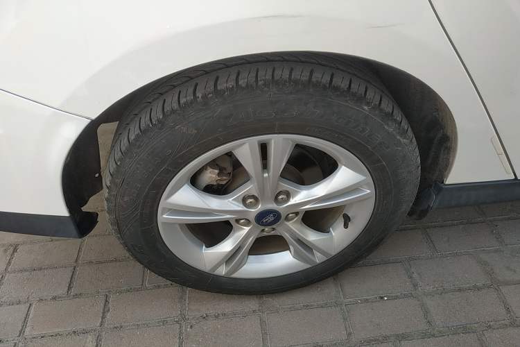 Used Ford Focus 2017 Sedan 1.6L Manual Comfort Plus SmartDrive Edition