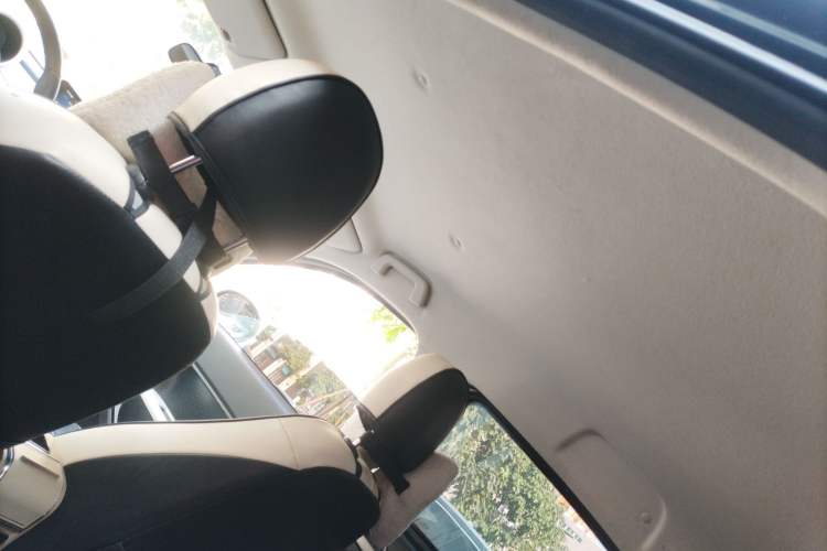 Used ORA Black Cat 2021 301 km Basic Version
