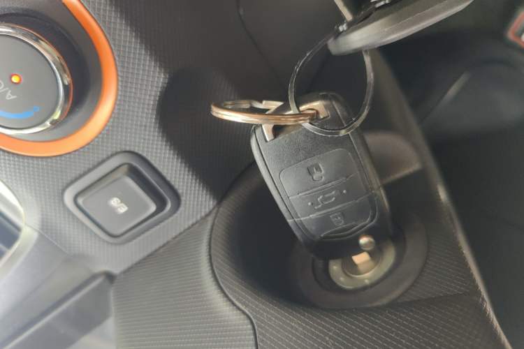 Used Wuling Hongguang MINIEV 2020 Zizai Version Lithium-NMC Vehicle Key