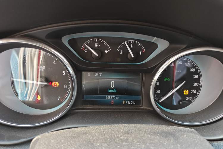 Used Buick Envision 2015 20T Two-Wheel-Drive Leading Model