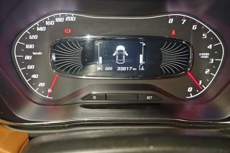 Used Baojun 510 2017 1.5L Manual Luxury Model Odometer Close Up