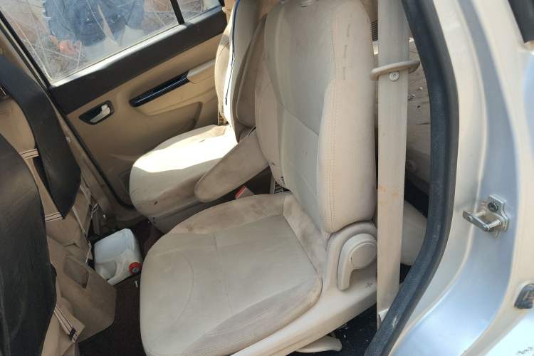 Used Jinbei 750 2015 1.5L Luxury Model
