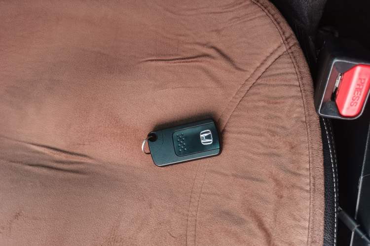 Used Honda CR-V 2013 2.4L two-wheel drive luxury version