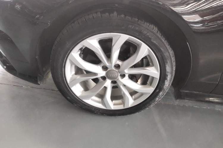 Used Audi A6L 2018 30th Anniversary Edition 35 TFSI Fashion Model Exterior 4