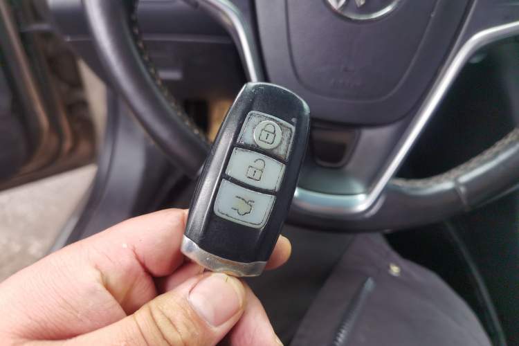 Used Buick Regal 2014 1.6T Fashionable Tech Edition
