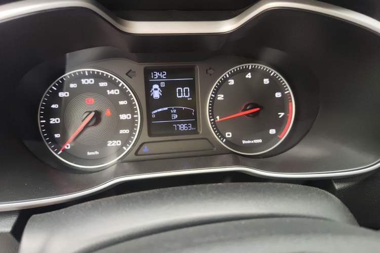 Used MG ZS 2018 1.5L Manual Luxury Version China V Standard