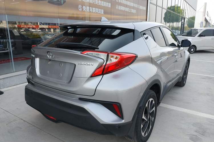 Used Toyota IZOA 2018 2.0L Yichi Edition China V Standard