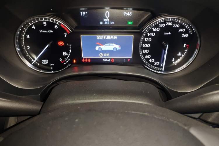 Used Cadillac CT4 2022 28T Luxury Edition Odometer Close Up