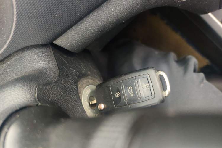 Used Kia Forte 2012 1.6L MT GL Commemorative Edition Vehicle Key