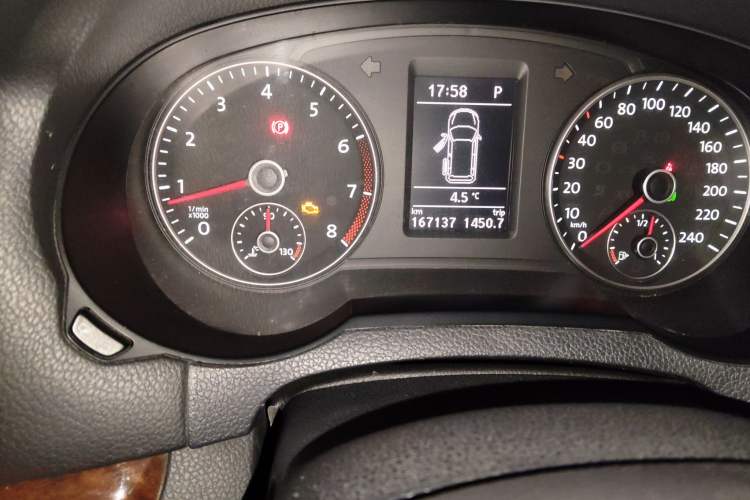 Used Volkswagen Sharan 2012 2.0 TSI Comfort Edition Euro IV

