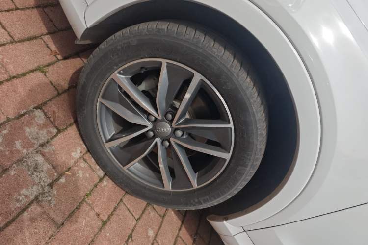 Used Audi Q3 2018 30 TFSI Fashion Edition Collector's Version Left Front Wheel Hub