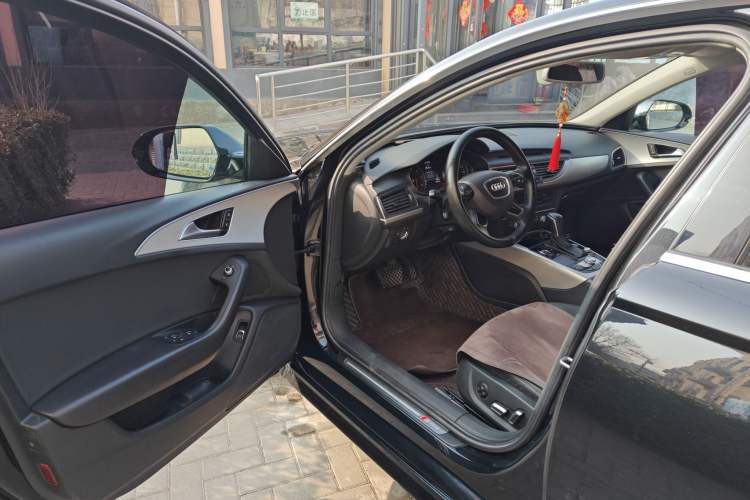 Used Audi A6L 2018 30th Anniversary Edition 35 TFSI Fashion Model
