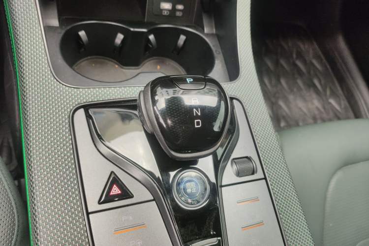 Used BYD Han 2022 EV 610 km All-Wheel-Drive Qianshan Cui Limited Edition
