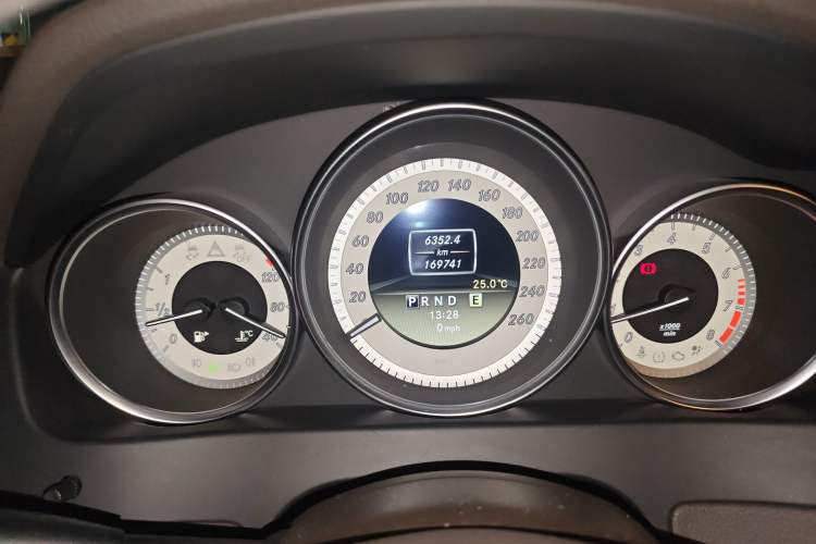 Used Mercedes-Benz C-Class 2011 C 200 CGI Elegant Model
