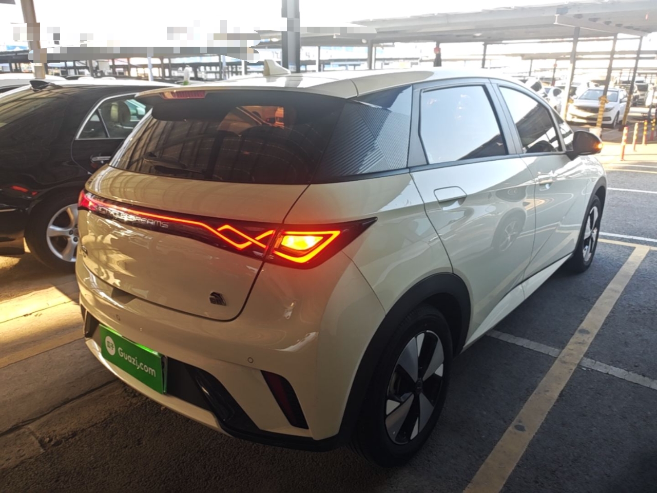 BYD Dolphin 2023 420 km Fashion Edition — снимка 6