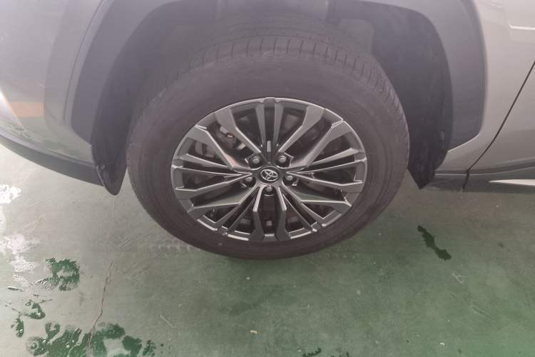 Used Toyota Wildlander 2023 2.0L CVT Four-Wheel Drive Luxury PLUS Edition Left Front Wheel Hub