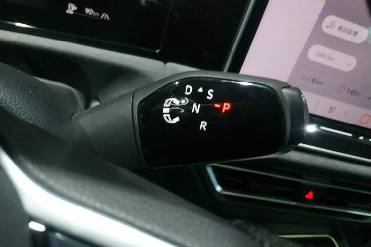 Used Volkswagen Tiguan L 2024 PRO 380TSI Four-Wheel Drive R-Line Prestige Edition
