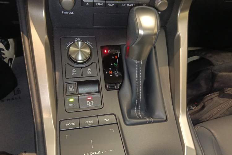 Used Lexus NX 2018 300 All-Wheel Drive Fēngshàng Edition
