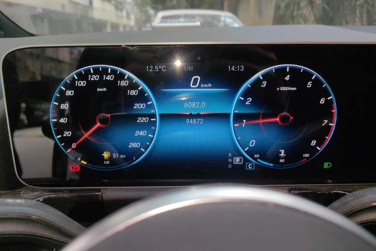 Used Mercedes-Benz B-Class 2020 B 180 Odometer Close Up