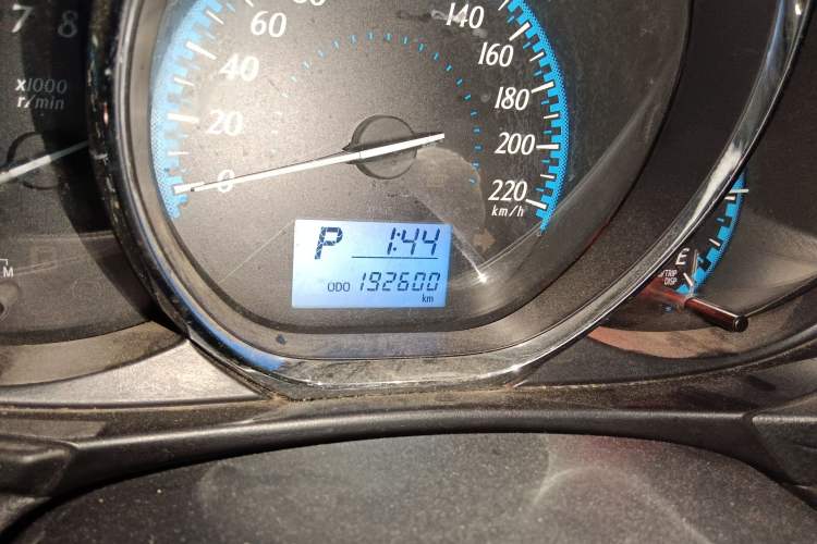 Used Toyota YARiS L Zhi Xiang 2017 1.5E CVT Dynamic Edition Odometer Close Up