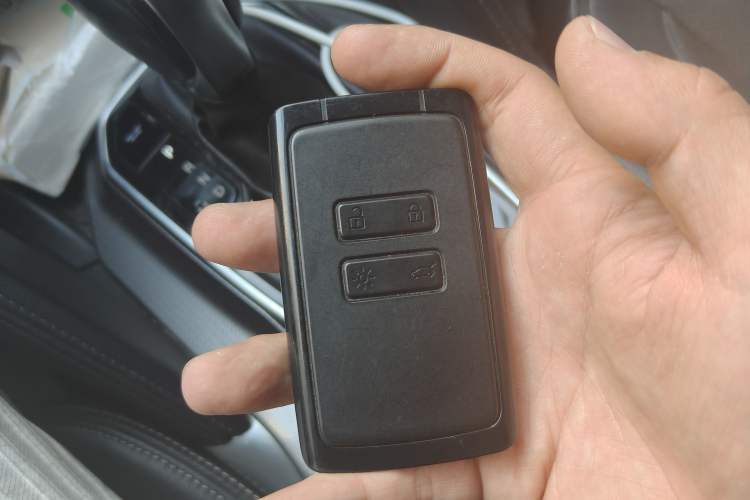 Used Renault Koleos 2017 2.5L Four-Wheel Drive Premium Edition
